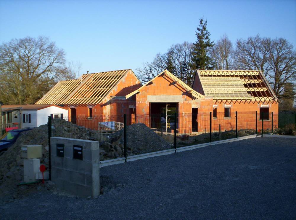 maison brique rouge construction