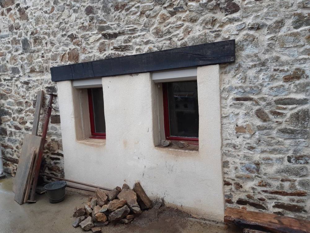 renovation mur blanc et pierre